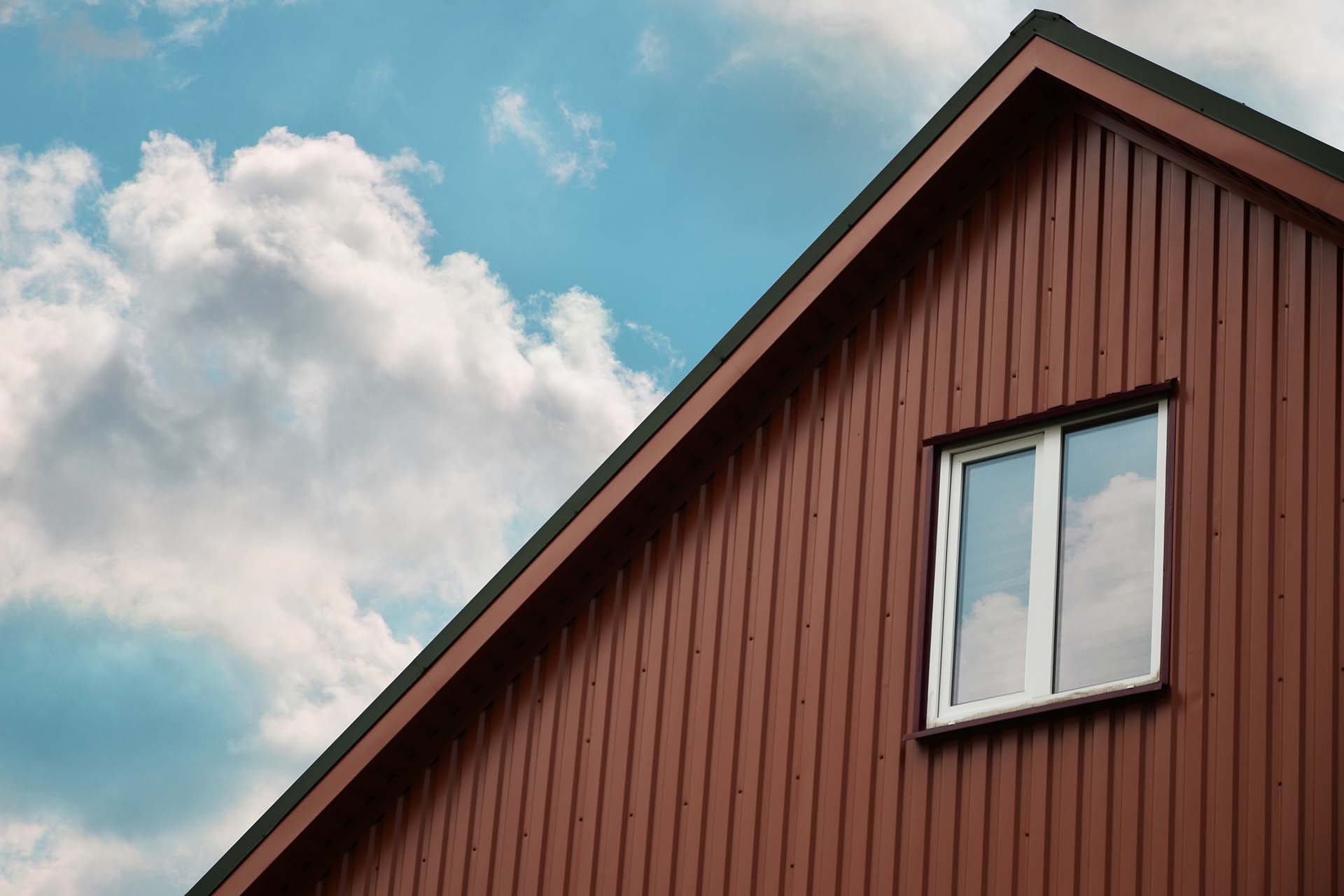 5 Common Causes Of Aluminum Siding Damage (and How To Avoid Them)