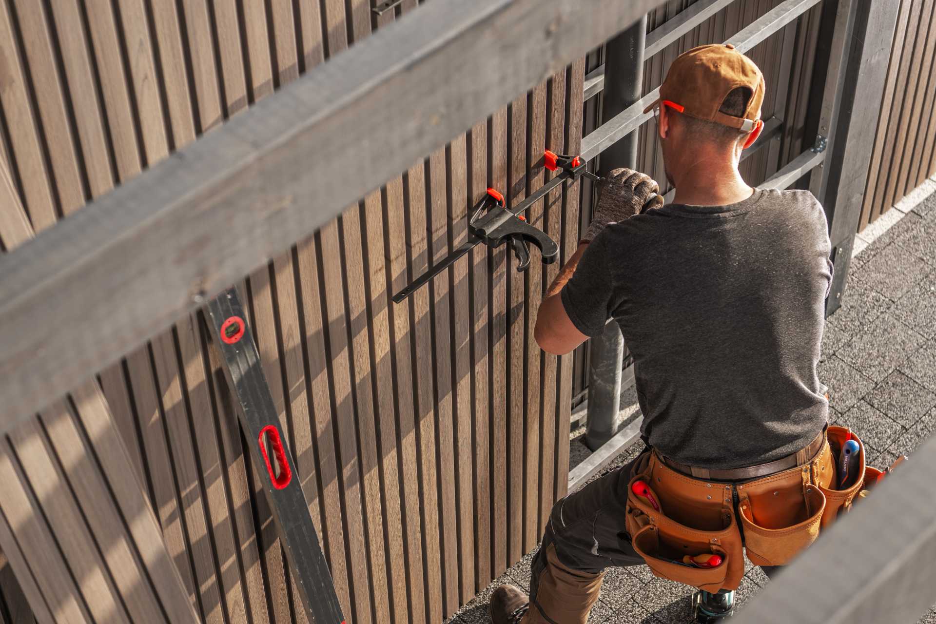 Signs Your Siding Was Installed Correctly - Custom Aluminum