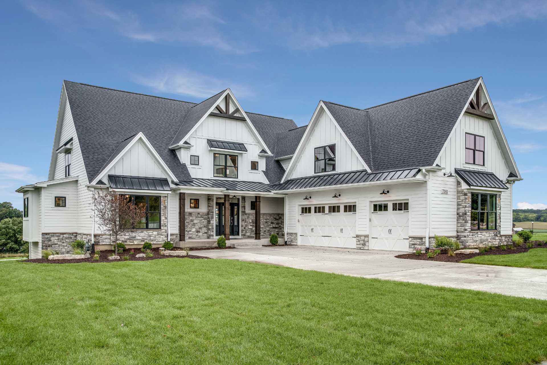 The Siding Longevity Formula: How Smart Maintenance Habits Extend Lifespan and Defeat Rot - Custom Aluminum
